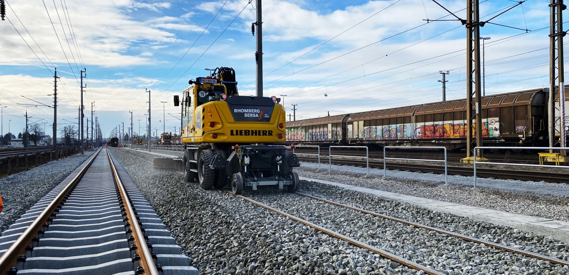 Schotteroberbau_Bagger